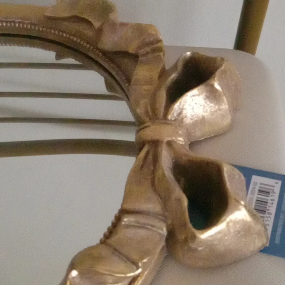 New!Ashland French Manor Gold Bow Mirror